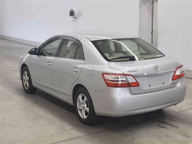 TOYOTA PREMIO