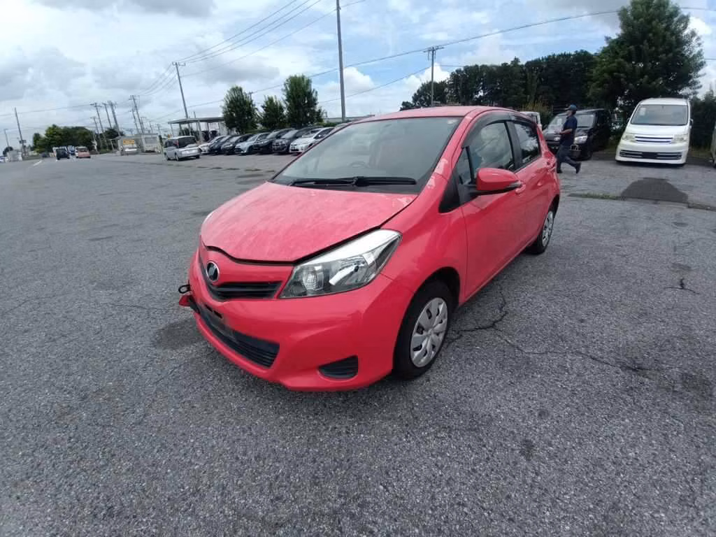 TOYOTA VITZ