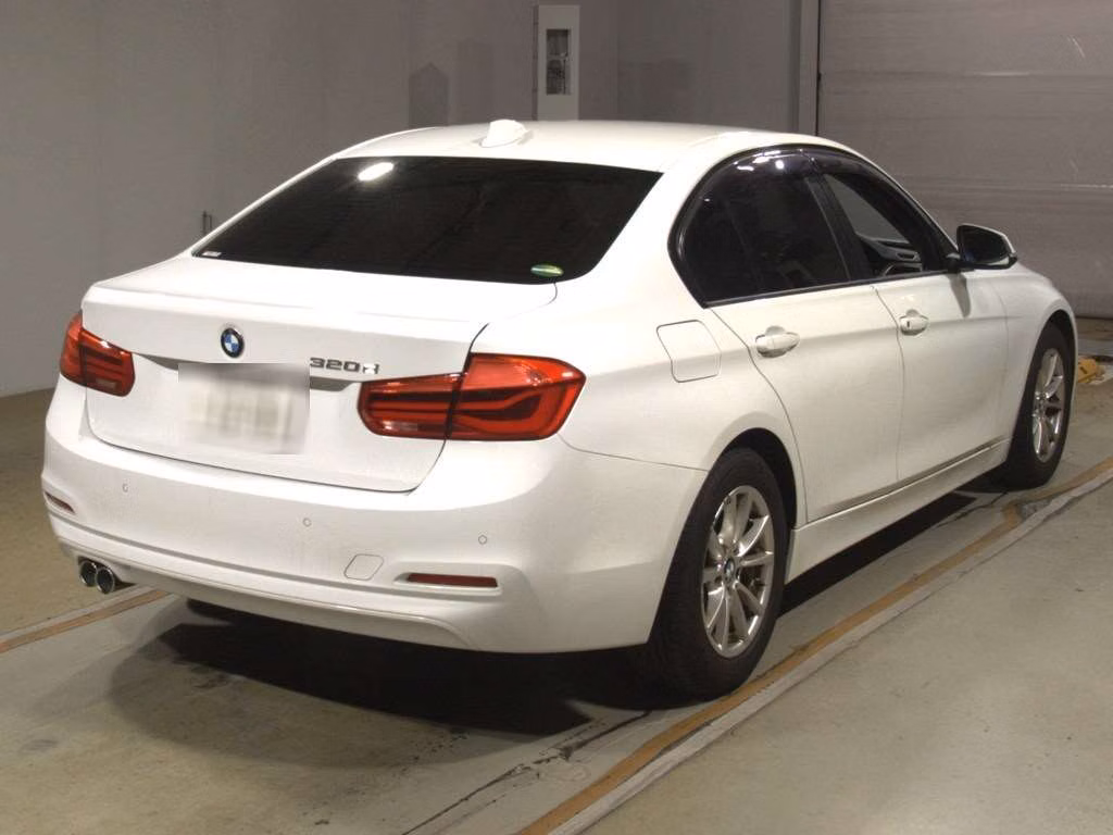BMW 3-SERIES