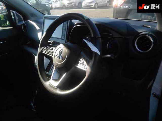 MITSUBISHI EK X