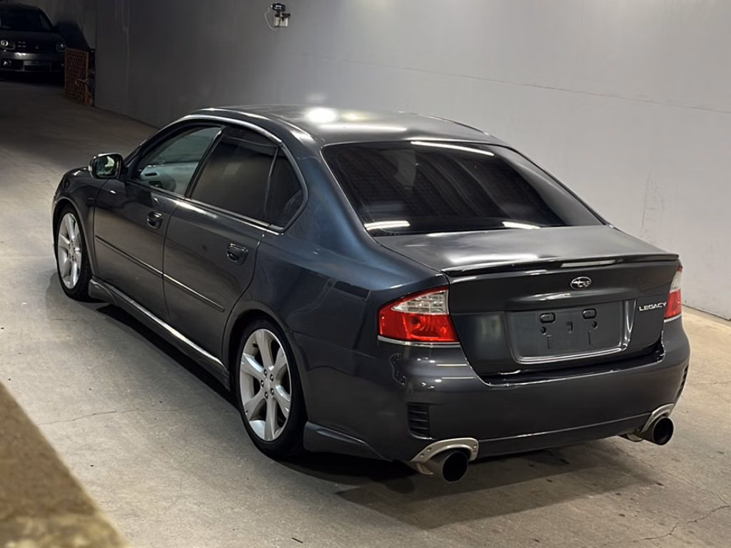 SUBARU LEGACY B4