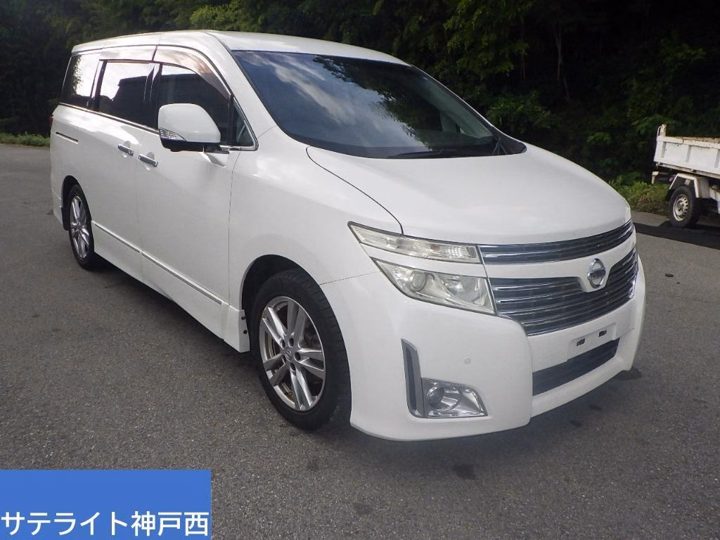 NISSAN ELGRAND