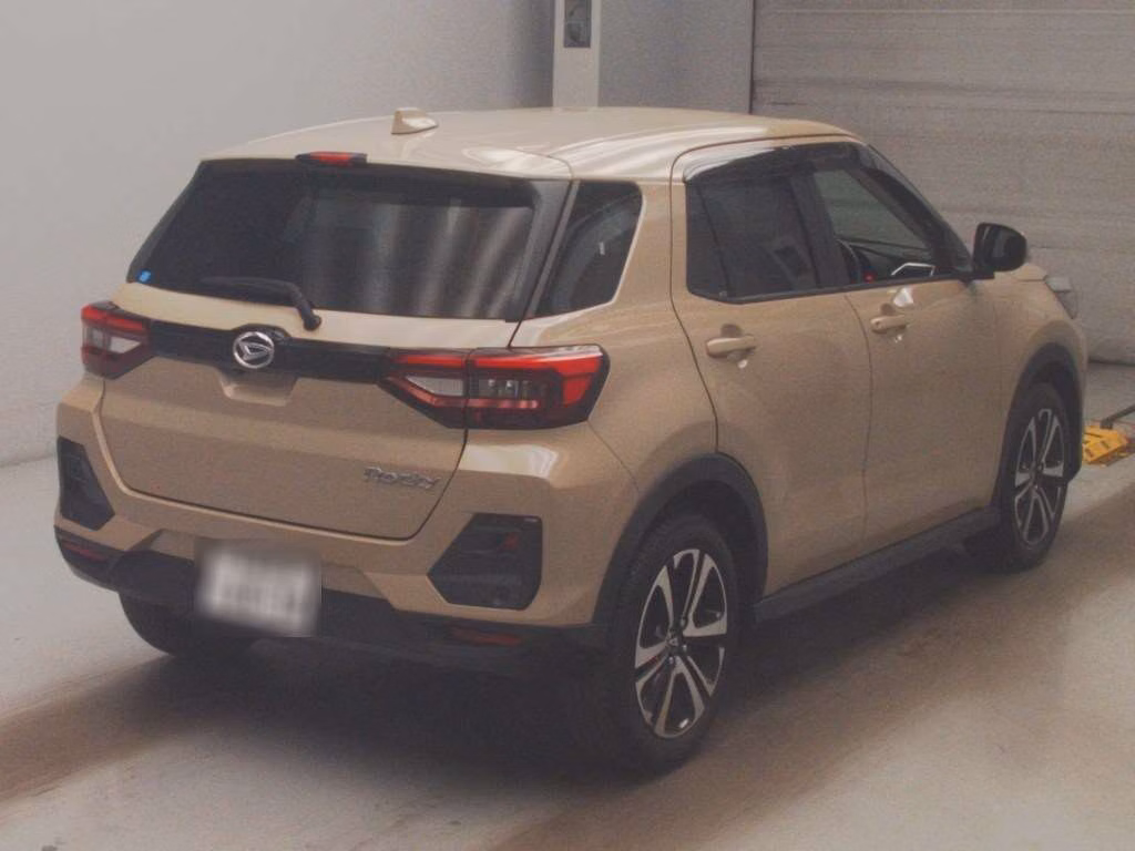 DAIHATSU ROCKY