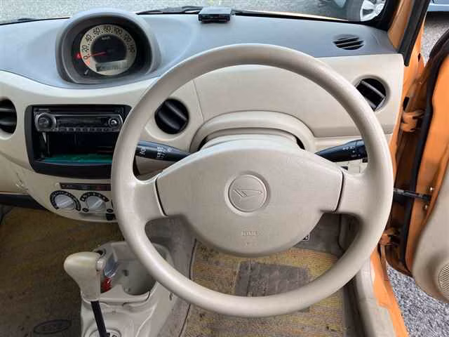 DAIHATSU ESSE