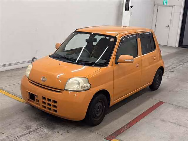 DAIHATSU ESSE