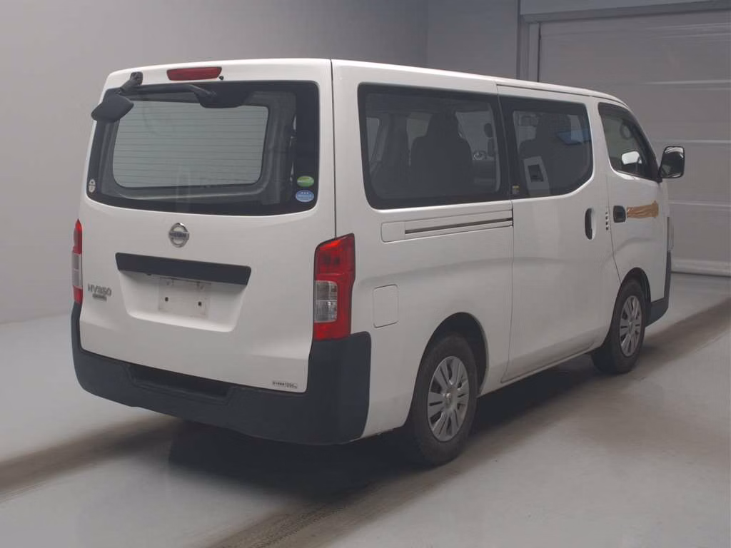 NISSAN NV350 CARAVAN