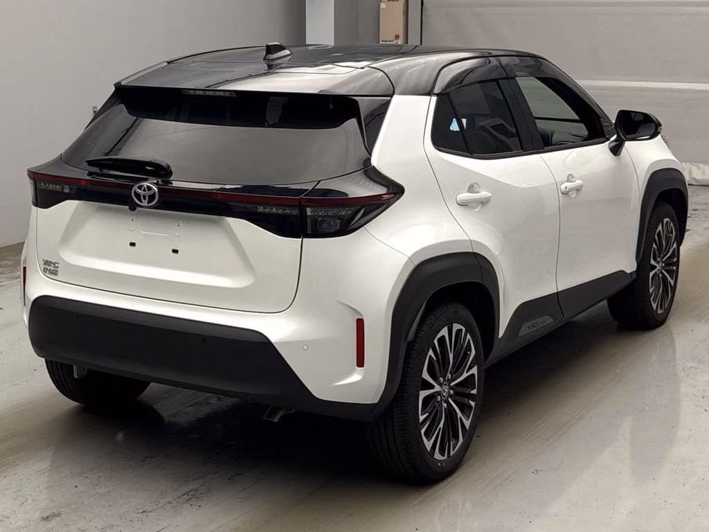 TOYOTA YARIS CROSS