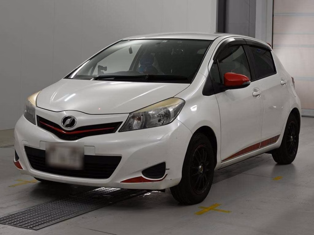 TOYOTA VITZ