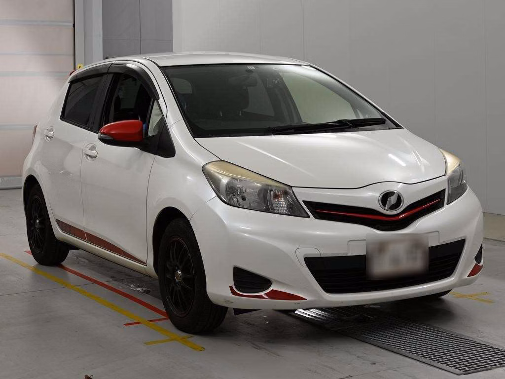 TOYOTA VITZ