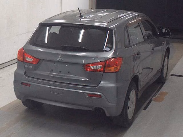 MITSUBISHI RVR