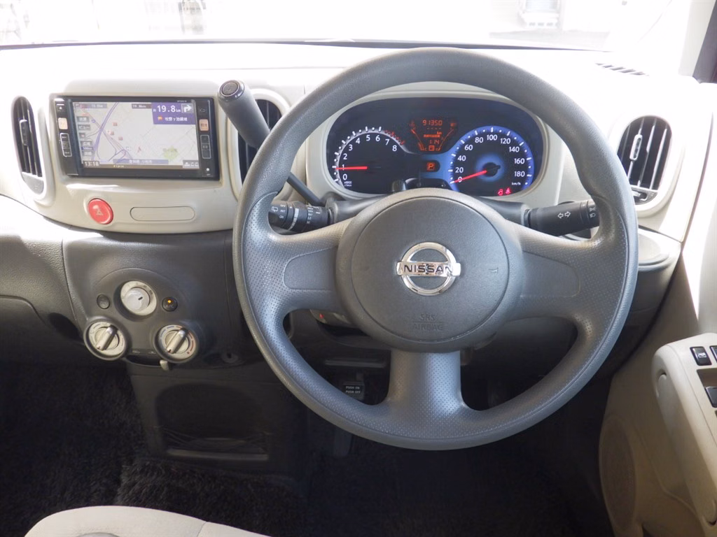 NISSAN CUBE