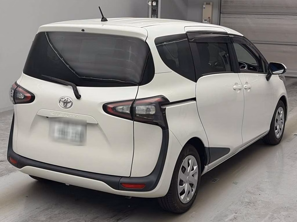 TOYOTA SIENTA