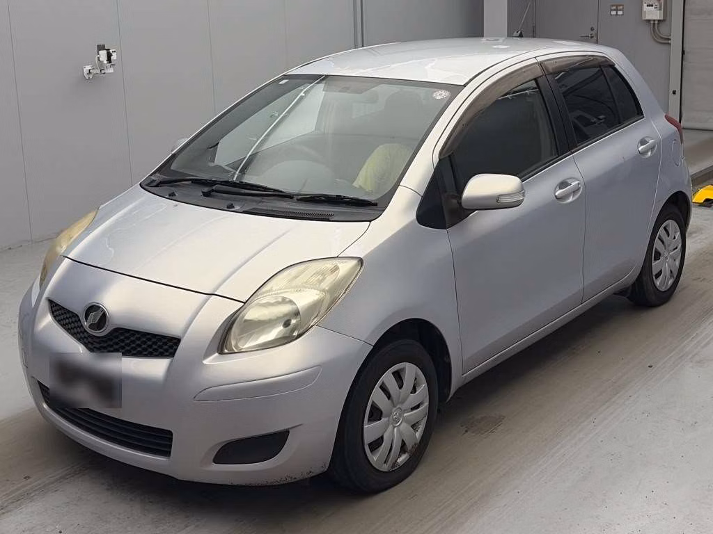 TOYOTA VITZ