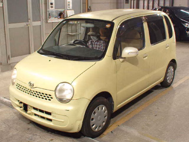 DAIHATSU MOVE LATTE