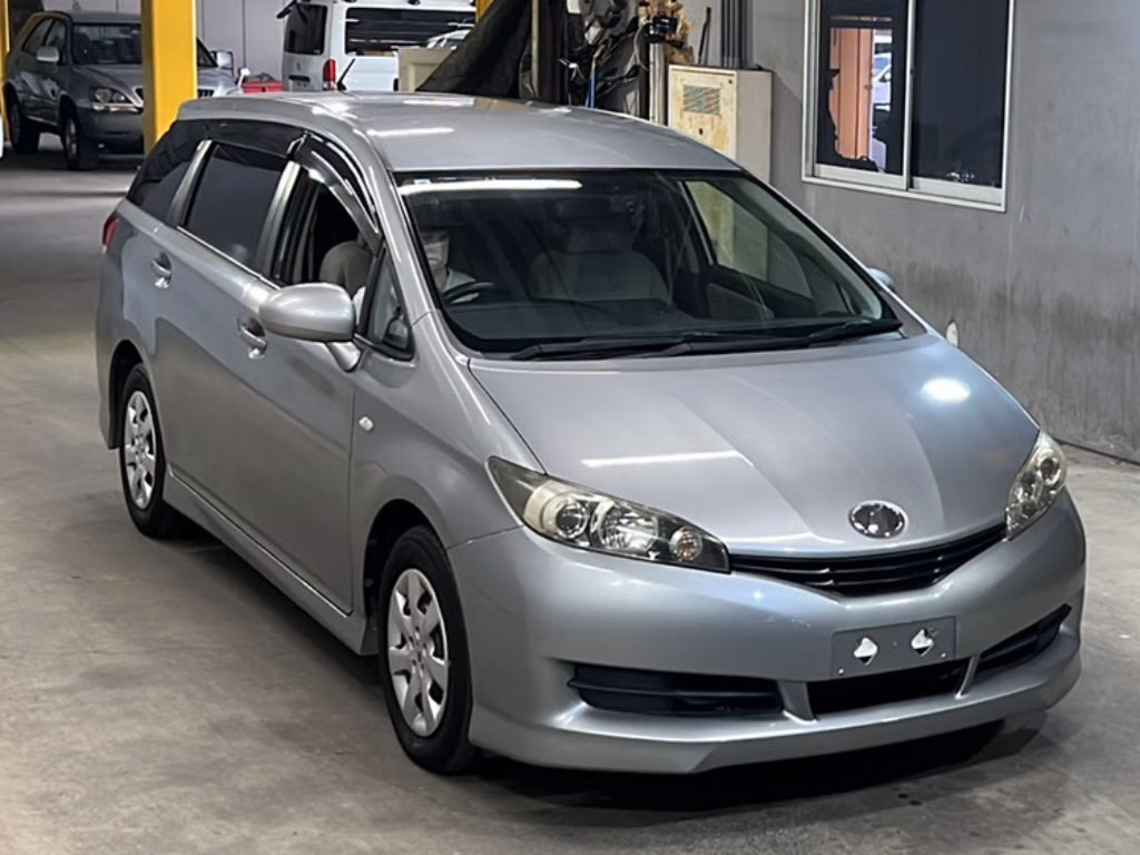TOYOTA WISH