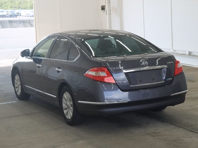 NISSAN TEANA