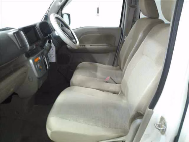 MITSUBISHI TOWN BOX
