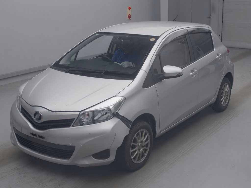 TOYOTA VITZ