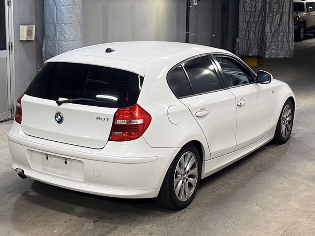 BMW 1-SERIES