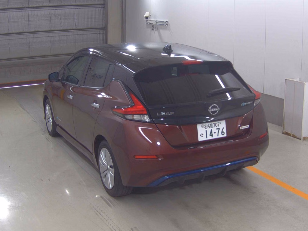 NISSAN LEAF