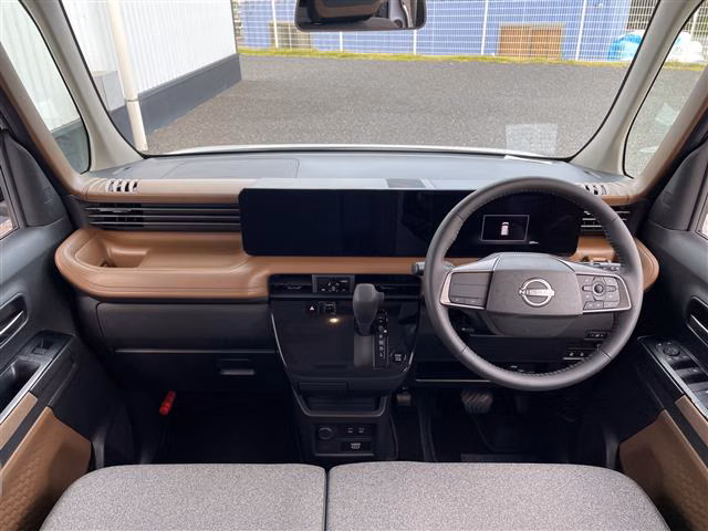 NISSAN ROOX