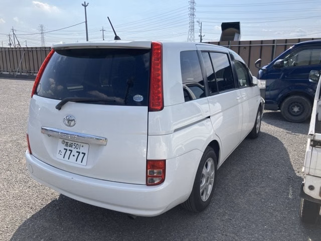 TOYOTA ISIS