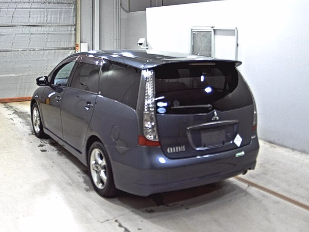 MITSUBISHI GRANDIS