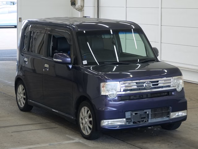 DAIHATSU MOVE CONTE