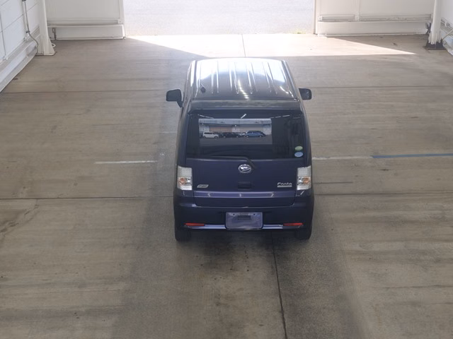 DAIHATSU MOVE CONTE