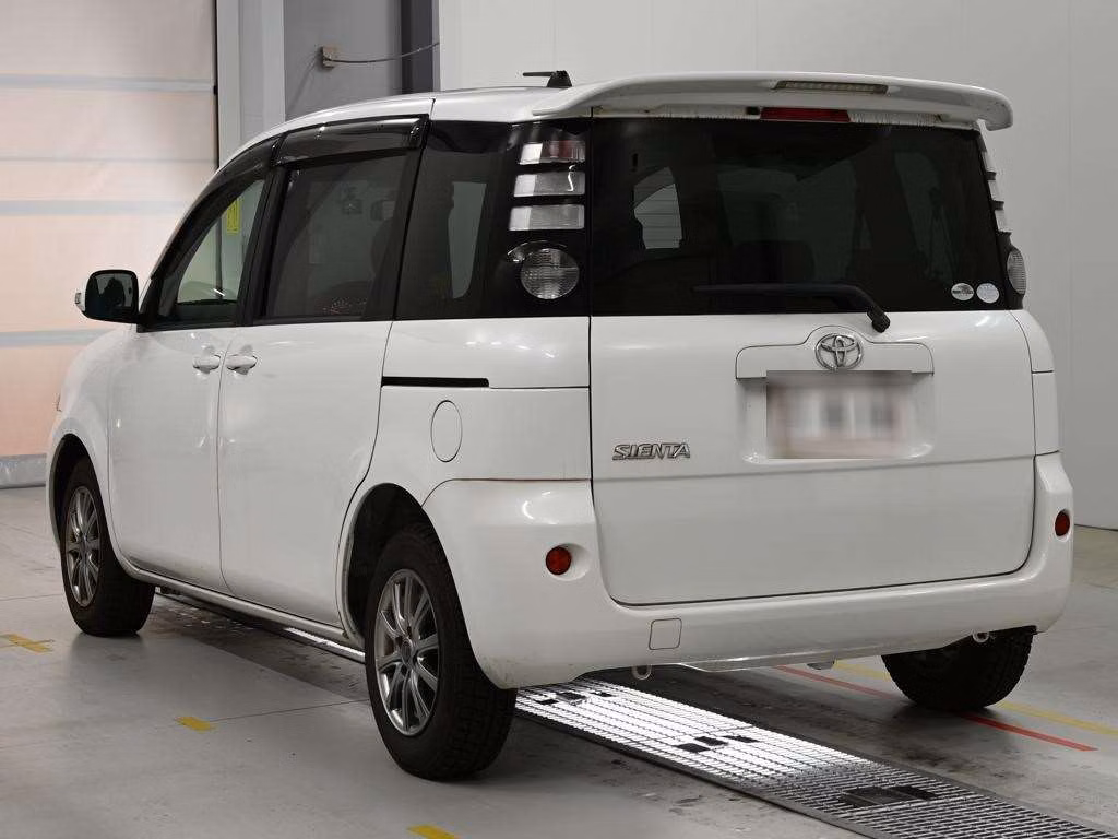 TOYOTA SIENTA
