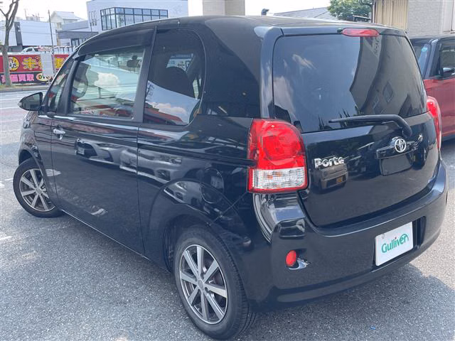 TOYOTA PORTE