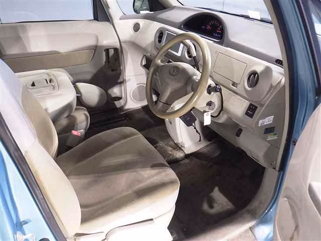 TOYOTA PORTE