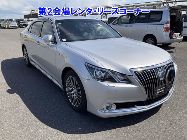 TOYOTA CROWN MAJESTA