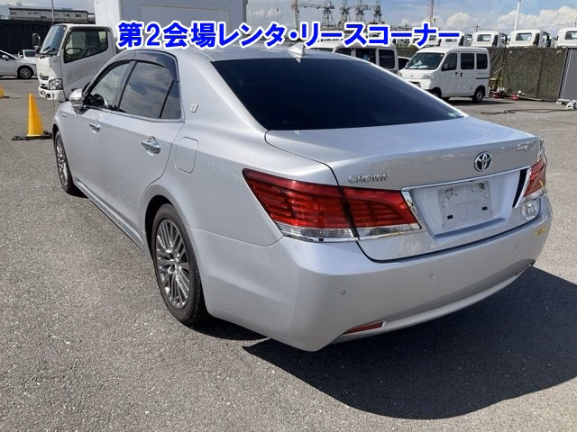 TOYOTA CROWN MAJESTA