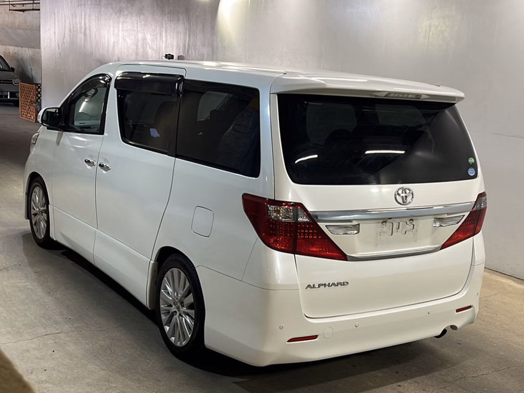 TOYOTA ALPHARD