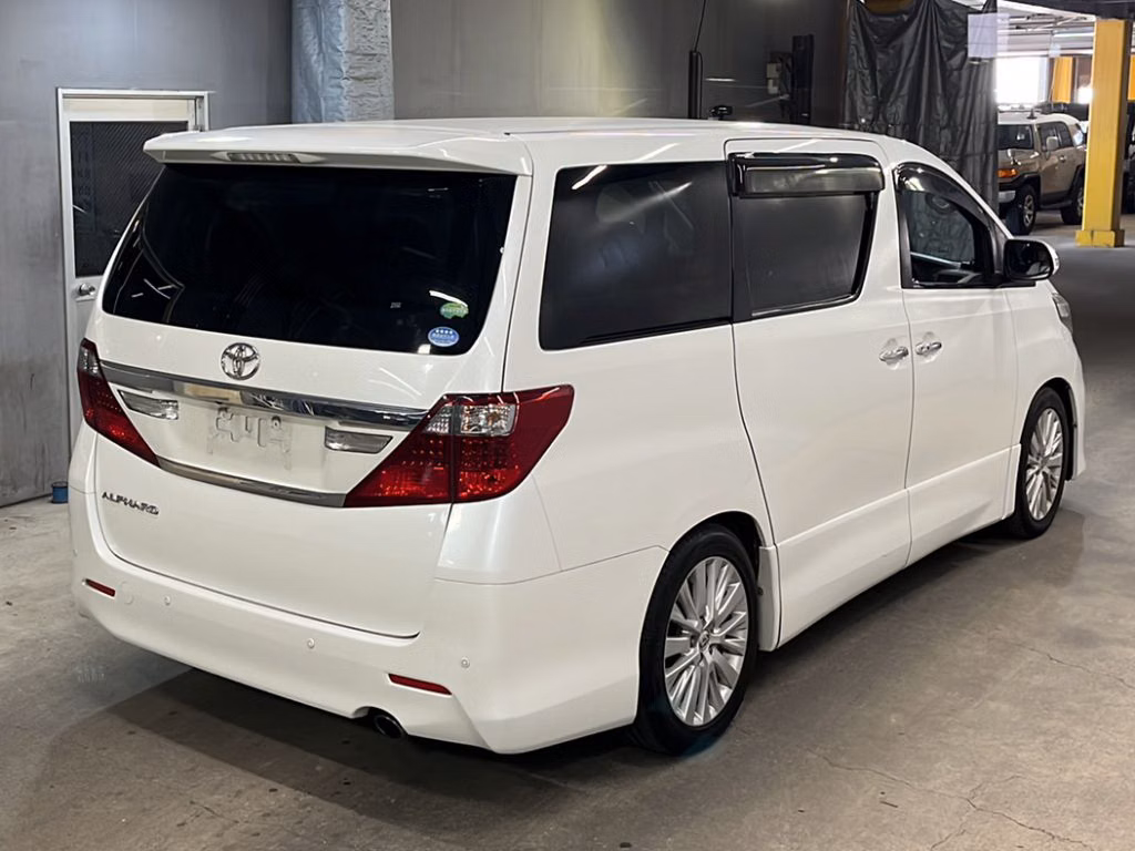 TOYOTA ALPHARD