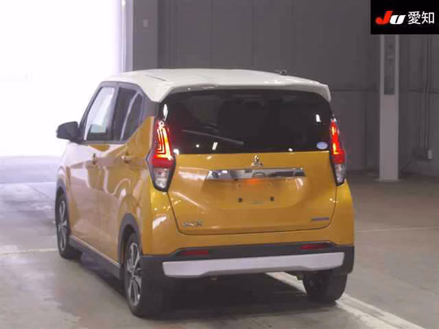 MITSUBISHI EK X