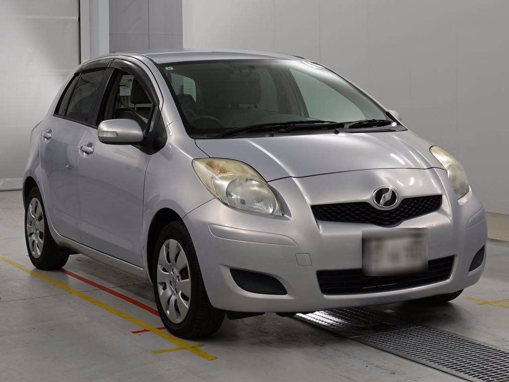 TOYOTA VITZ