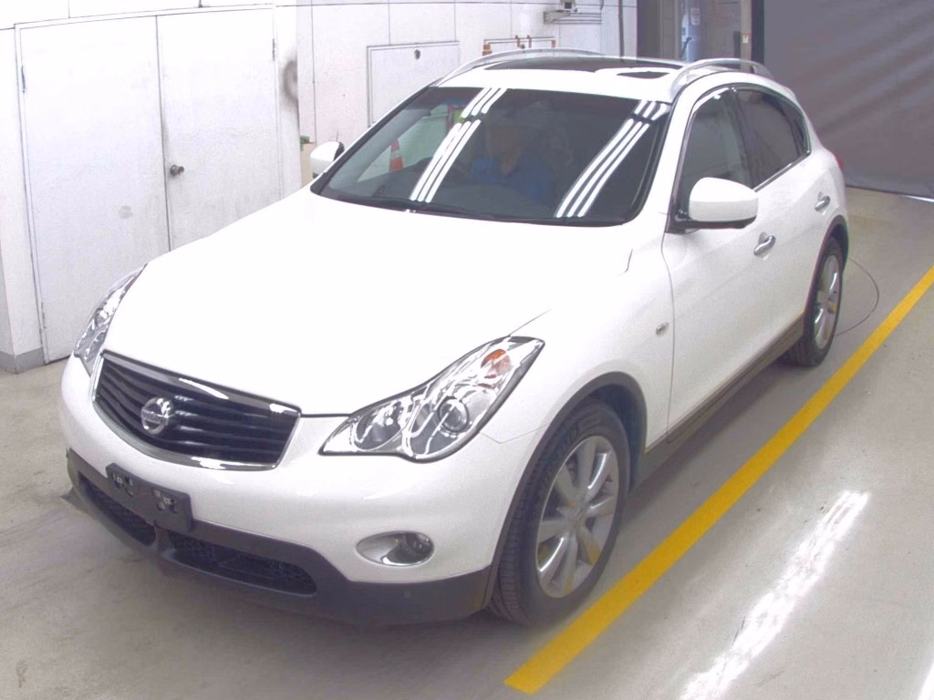 NISSAN SKYLINE CROSSOVER