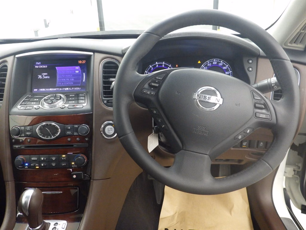 NISSAN SKYLINE CROSSOVER