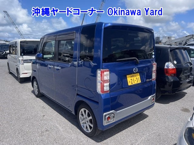 DAIHATSU WAKE