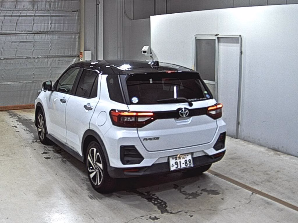 TOYOTA RAIZE