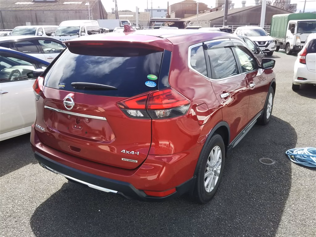 NISSAN X-TRAIL