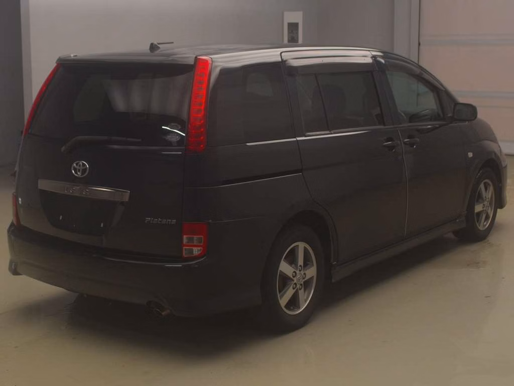 TOYOTA ISIS