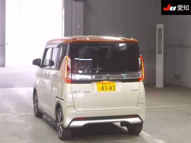 MITSUBISHI EK SPACE