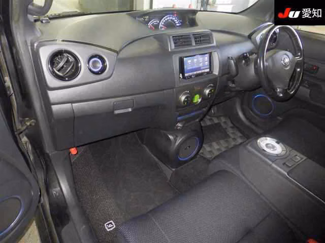 TOYOTA BB