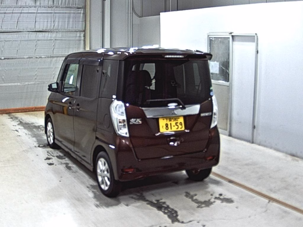 MITSUBISHI EK SPACE