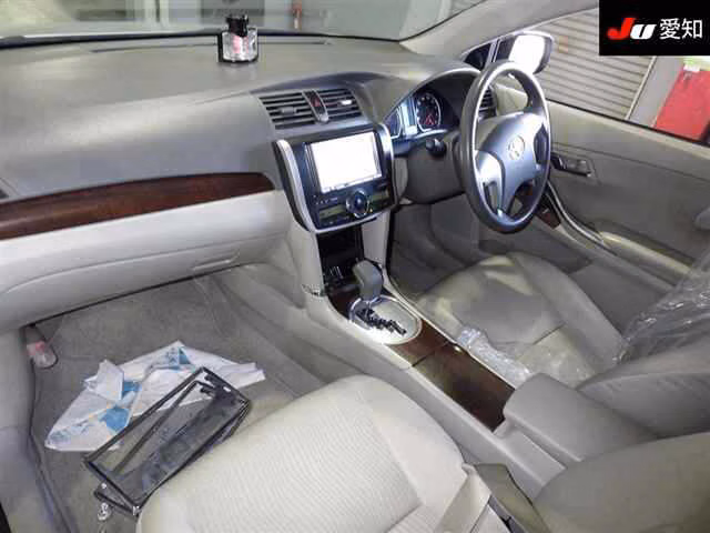 TOYOTA PREMIO