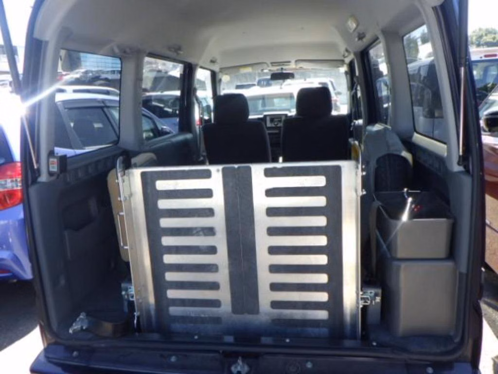 MITSUBISHI TOWN BOX