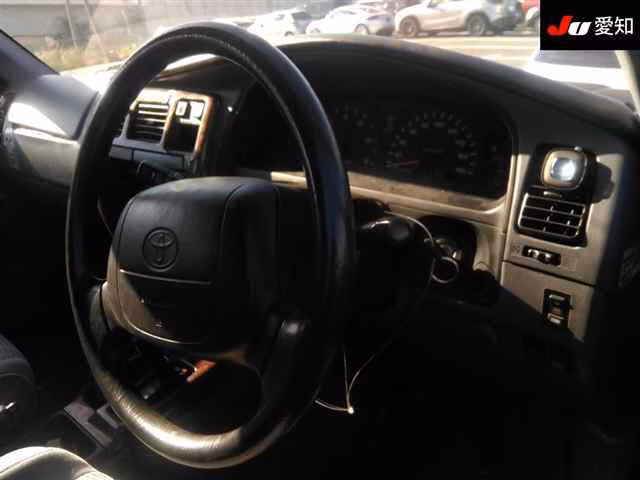 TOYOTA HILUX SURF